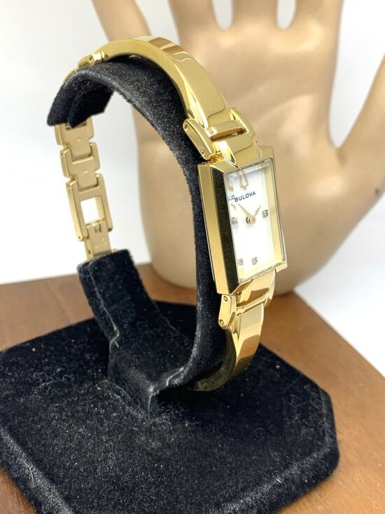Bulova Women\'s Watch 97P141 Quartz Mother of Pearl Diamond Dial Gold Steel 18mm main image 14